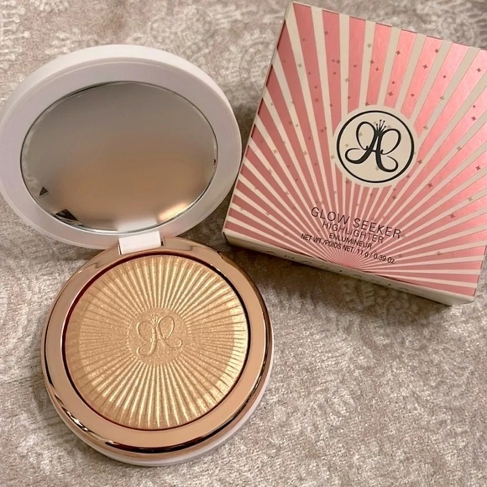 Brand New Anastasia Beverly Hills Glow Seeker Highlighter Sun Idol Illuminator
